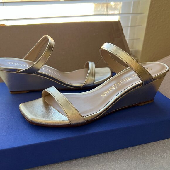 new Stuart Weitzman ALEENA 50 WEDGE, liquid metallic, Size 6.5 - Picture 3 of 8
